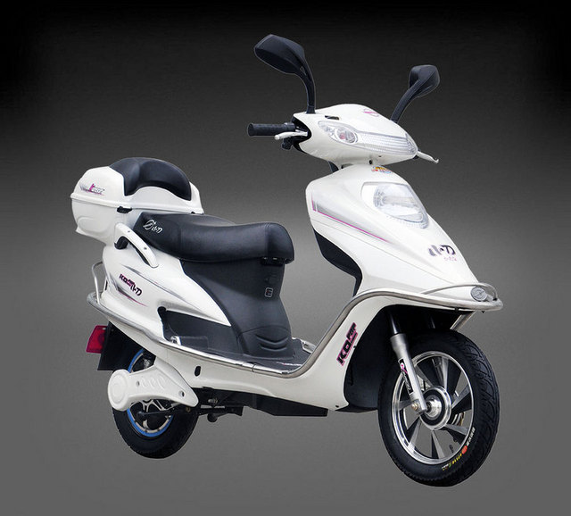 白色電動車psd素材