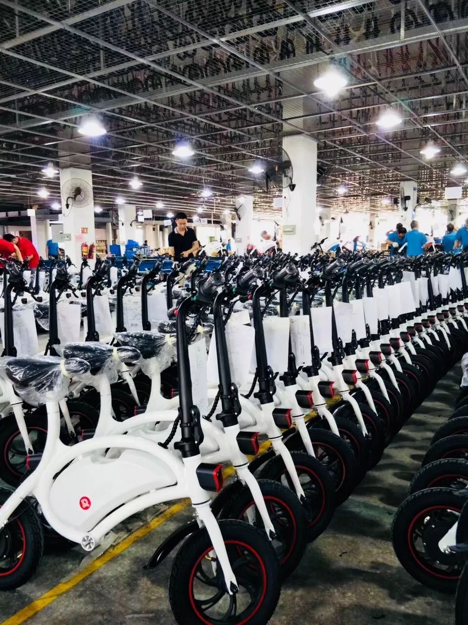 胡潤發布2018年30歲以下創業領袖榜 大魚智行車李威成電動車行業唯一入選者