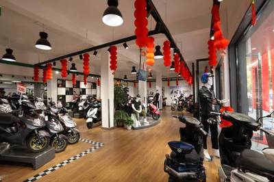 你絕對沒見過這樣的綠源終端,綠源電動車東陽工廠店盛大開業!